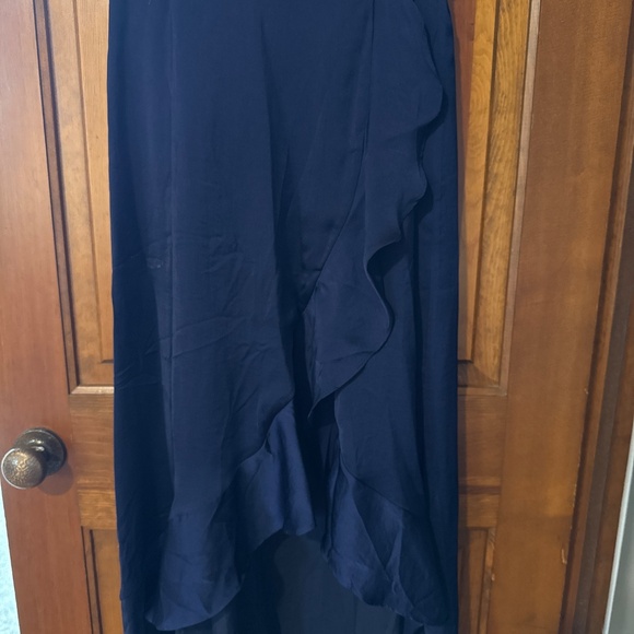 Blue satin dress - Picture 2 of 5
